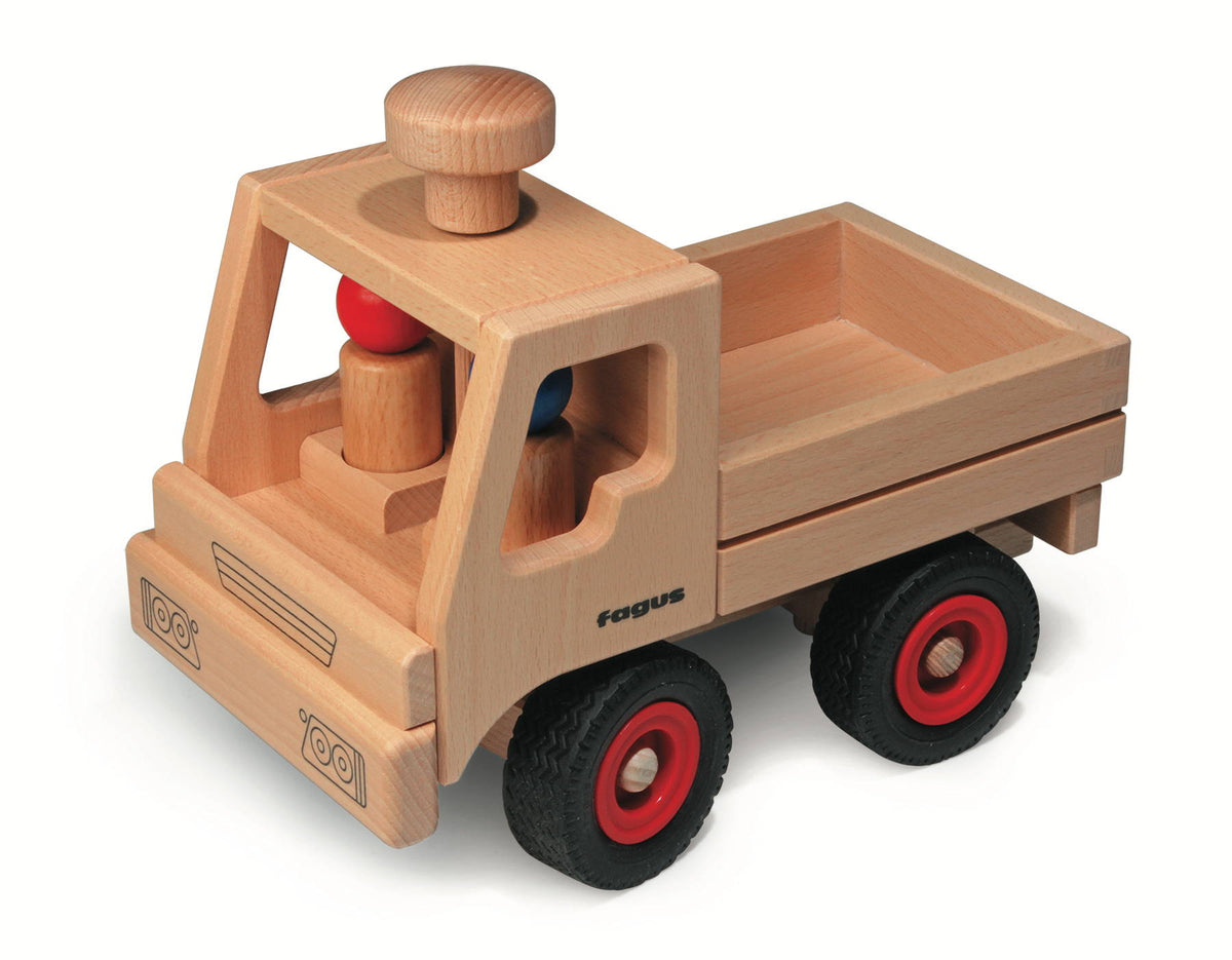 Camion din lemn